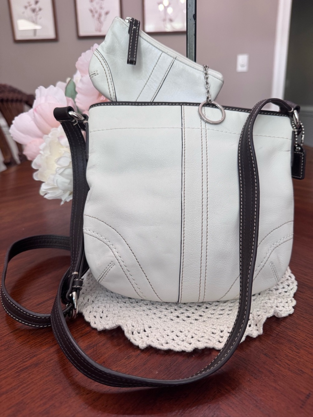 Vintage Coach Soho Cream Pebbled Leather Crossbody Bag & Wristlet Set
